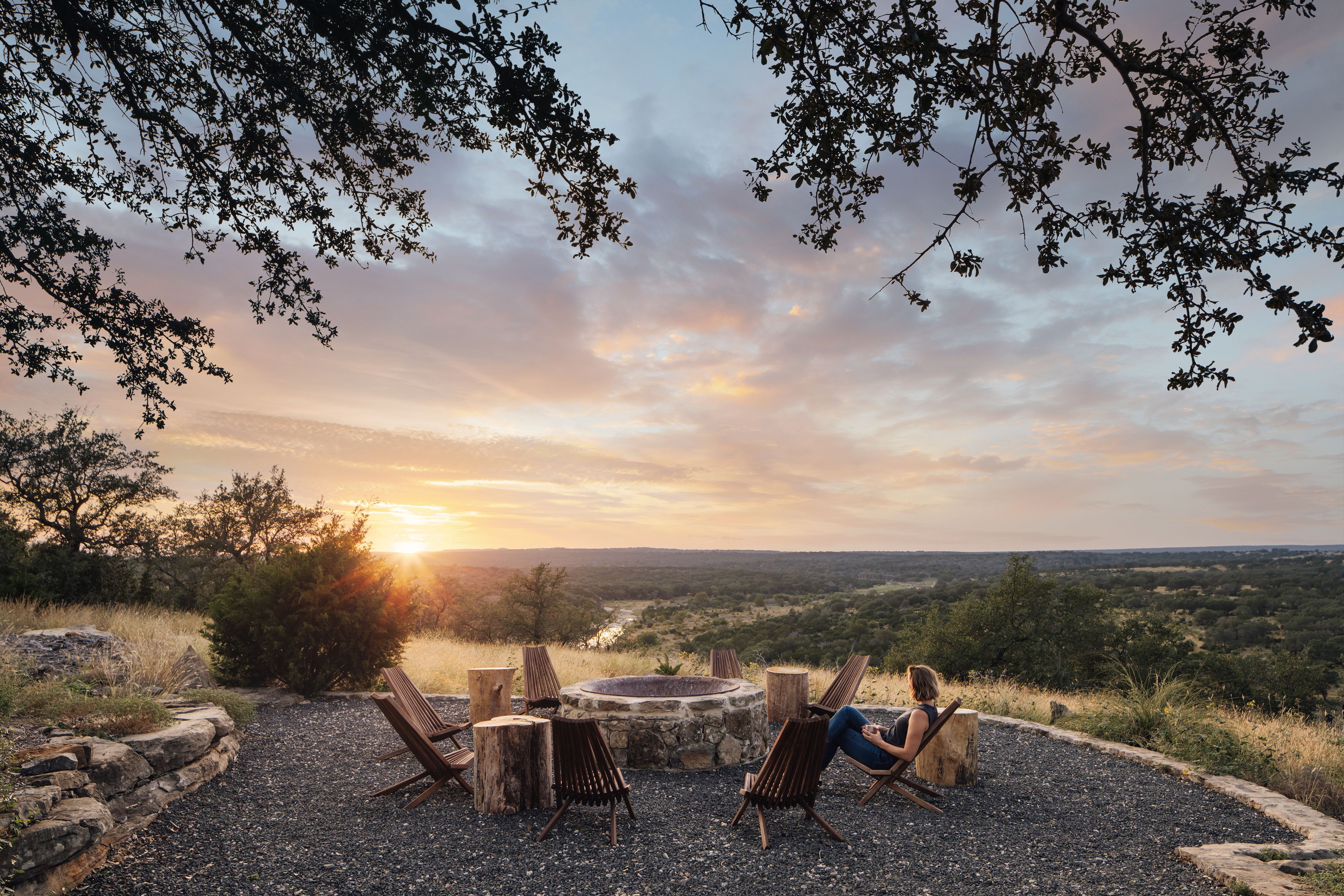 Hill Country Wedding outdoor relaxation