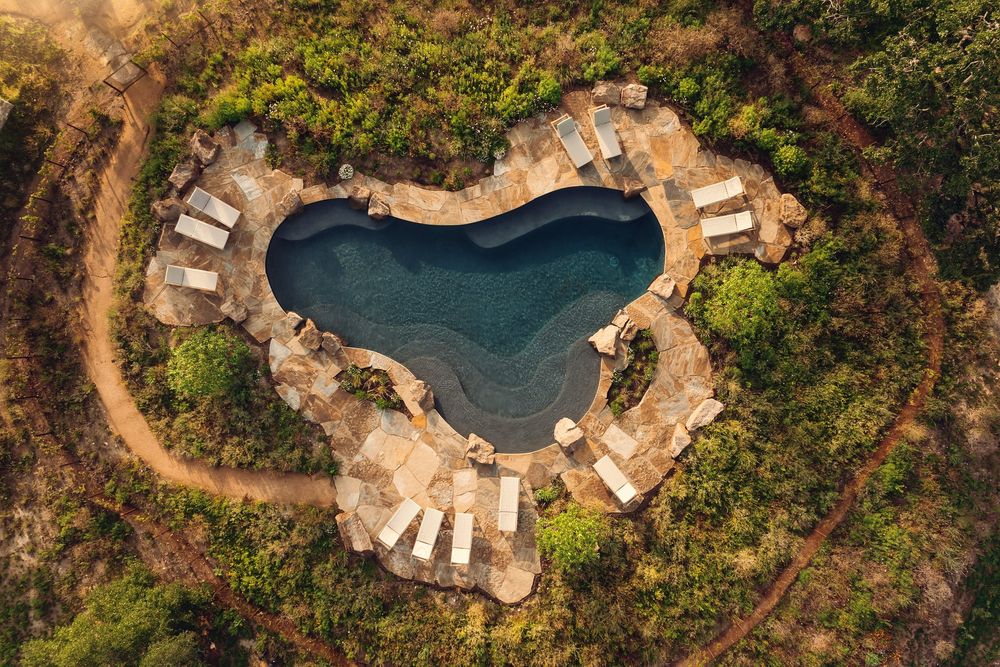 HIDEAWAY ROUNDTOP