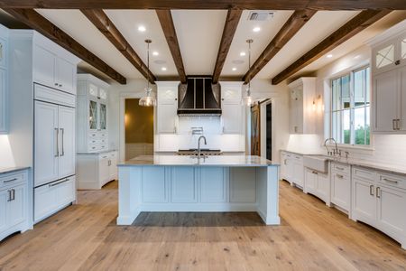 MEDLIN CREEK - KITCHEN