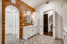 150 Silver Charm Austin TX-large-022-56-Master Bathroom-1500x1000-72dpi.jpg