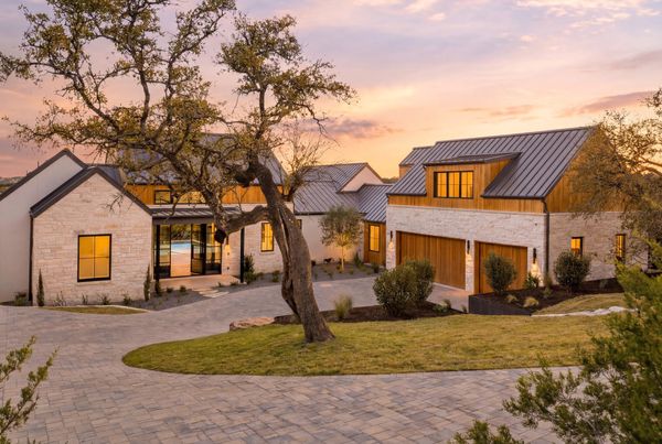 HAWKRIDGE - 250 ZONETAIL COVE