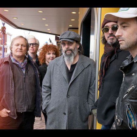 Steve Earle and the dukes 2019 MB.jpg