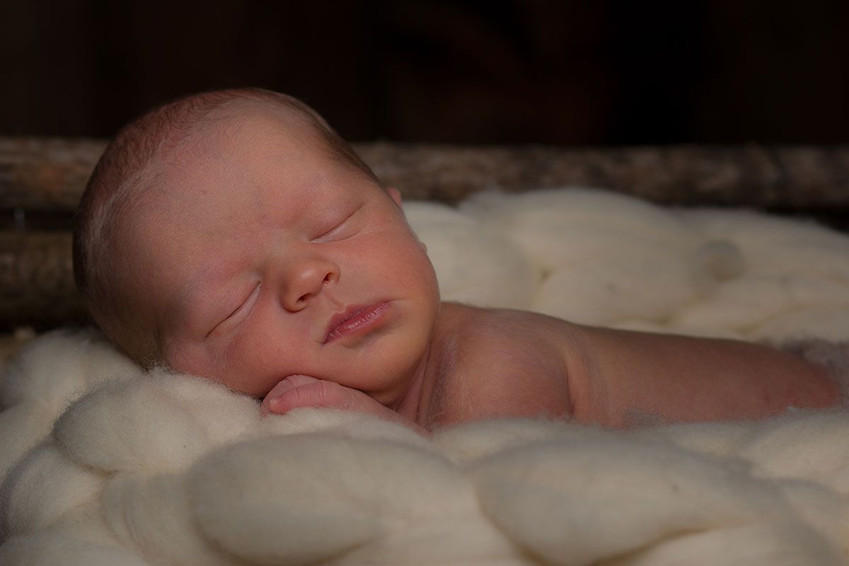 Charlie-Newborn-8.jpg