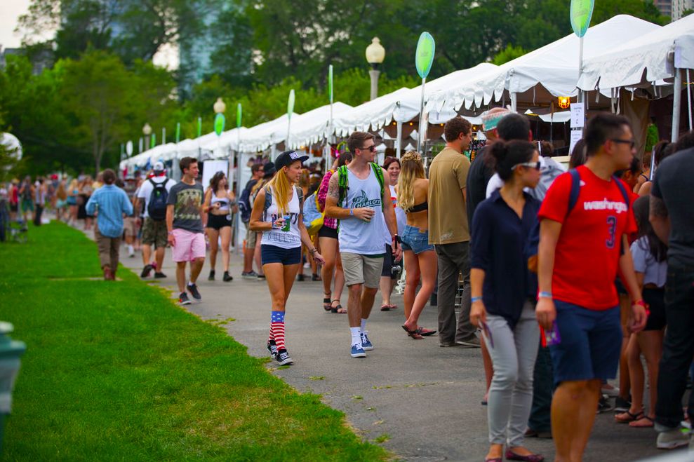 LOLLA-1.jpg