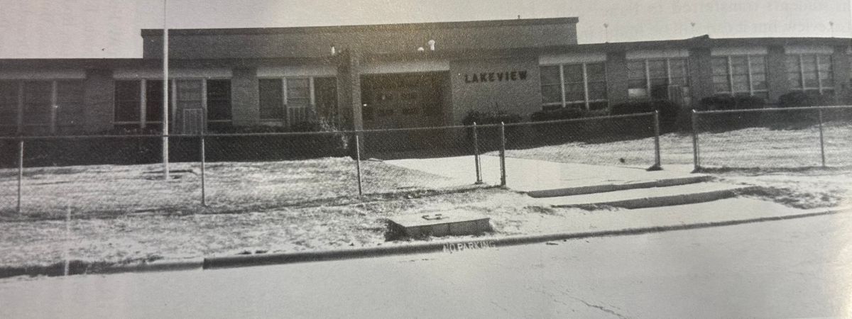 Lakeview-Photo-Black and White.jpg