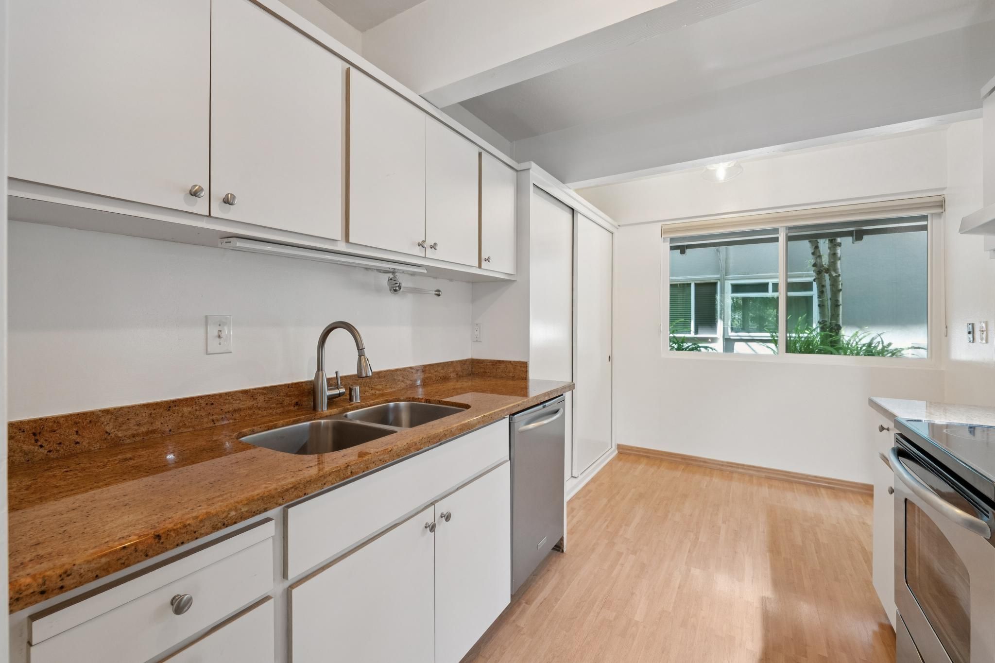 011-320-via-casitas-111.93198.p2k.011.jpg