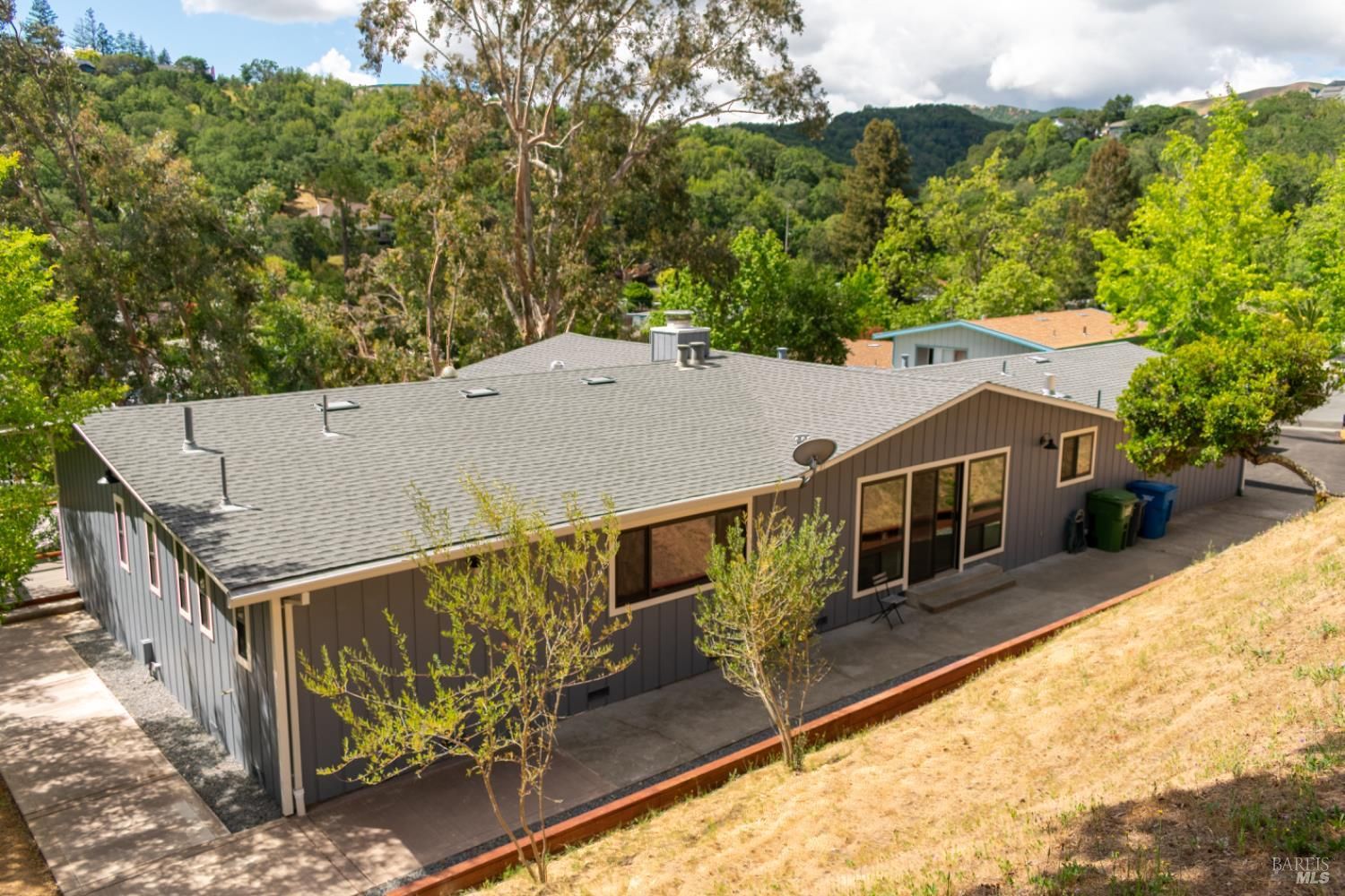 $1,299,000