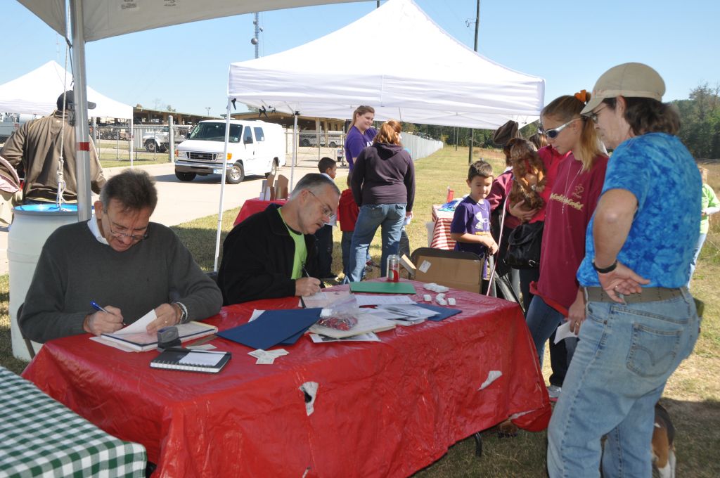 0770 LSAWLPetFair 11-2012.jpg
