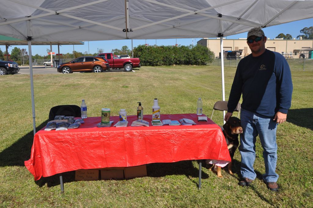 0711LSAWLPetFair 11-2012.jpg