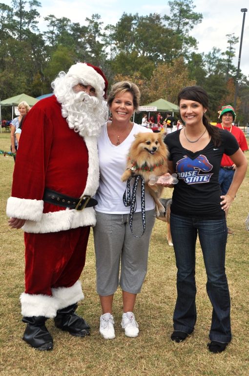 0364 PawswithClaus 12-1-12.jpg