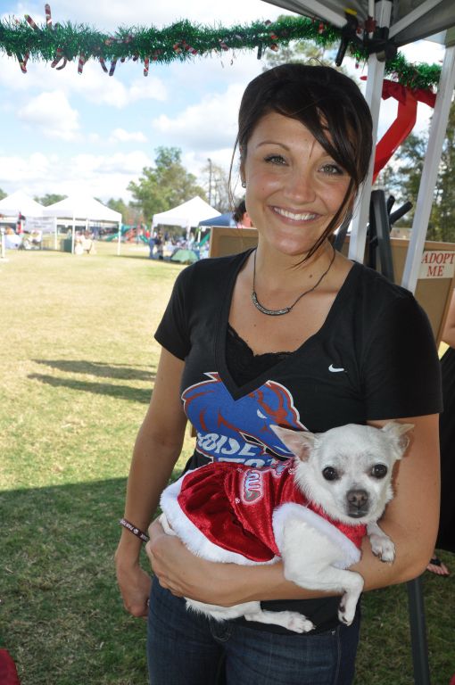 0512 PawswithClaus 12-1-2012.jpg