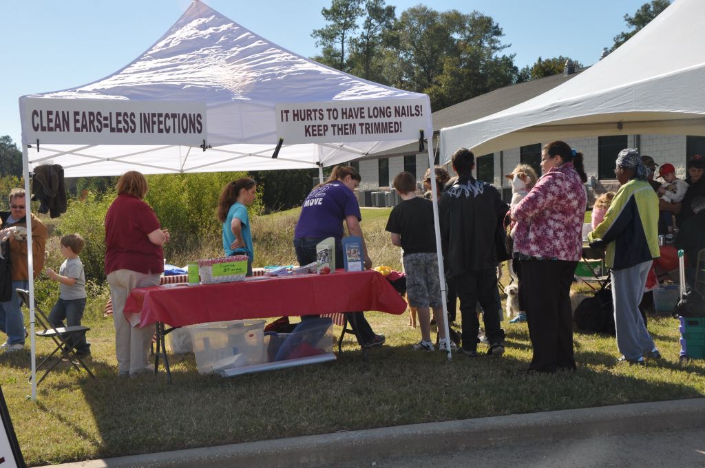 0713 LSAWLPetFair 11-2012.jpg