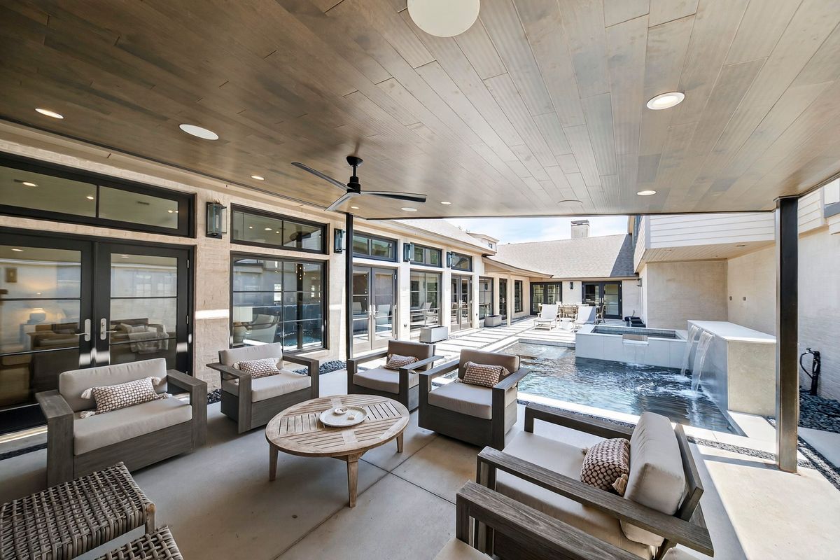 137-web-or-mls-1601 stanolind (137).jpg