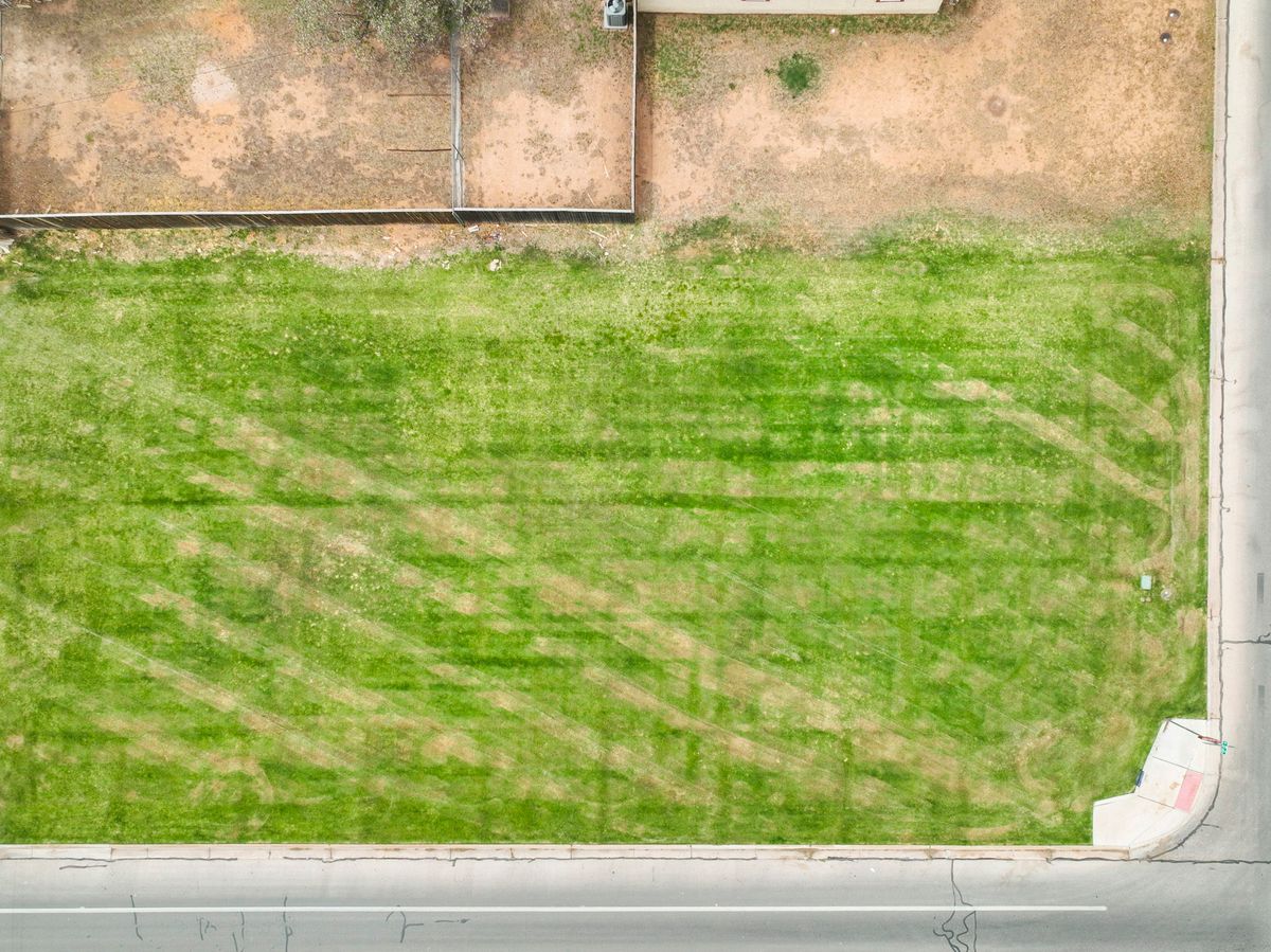 6-web-or-mls-lot photos (6).jpg