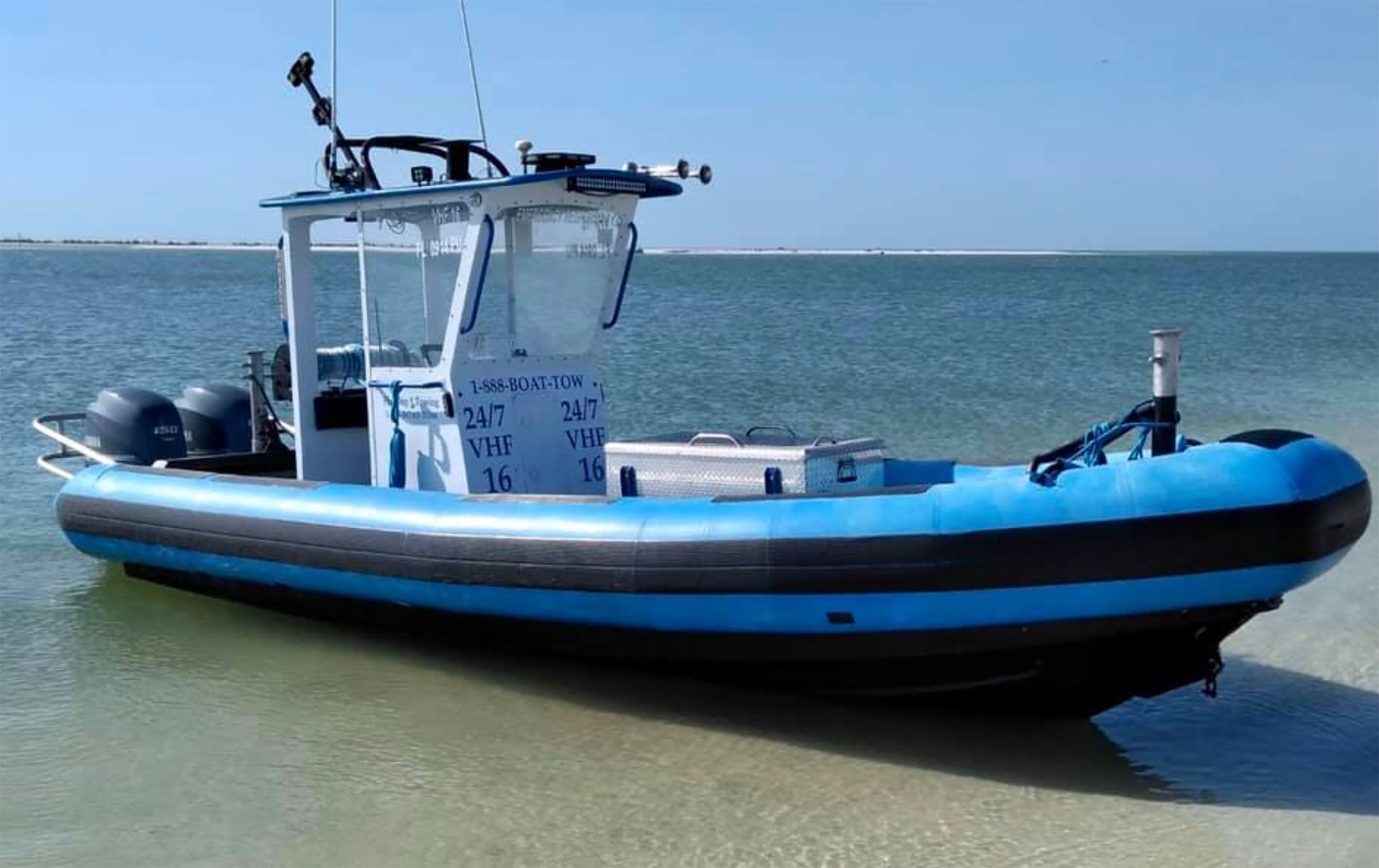 24/7 EMERGENCY BOAT TOWING SERVICES