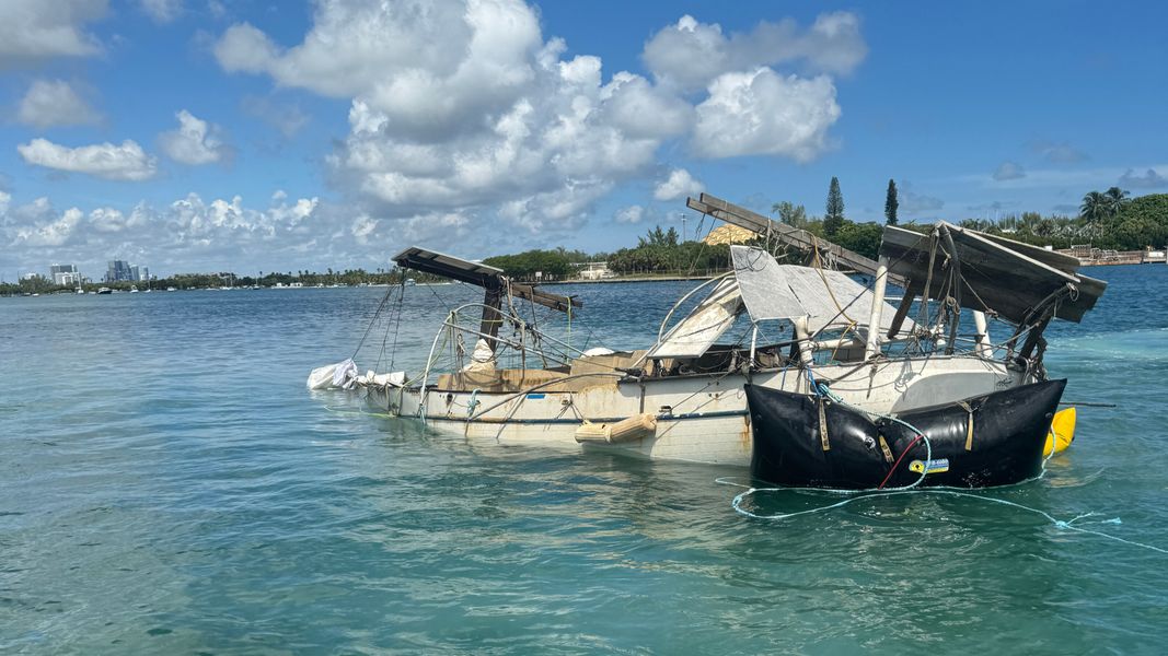 Vessel Recovery with Airbags