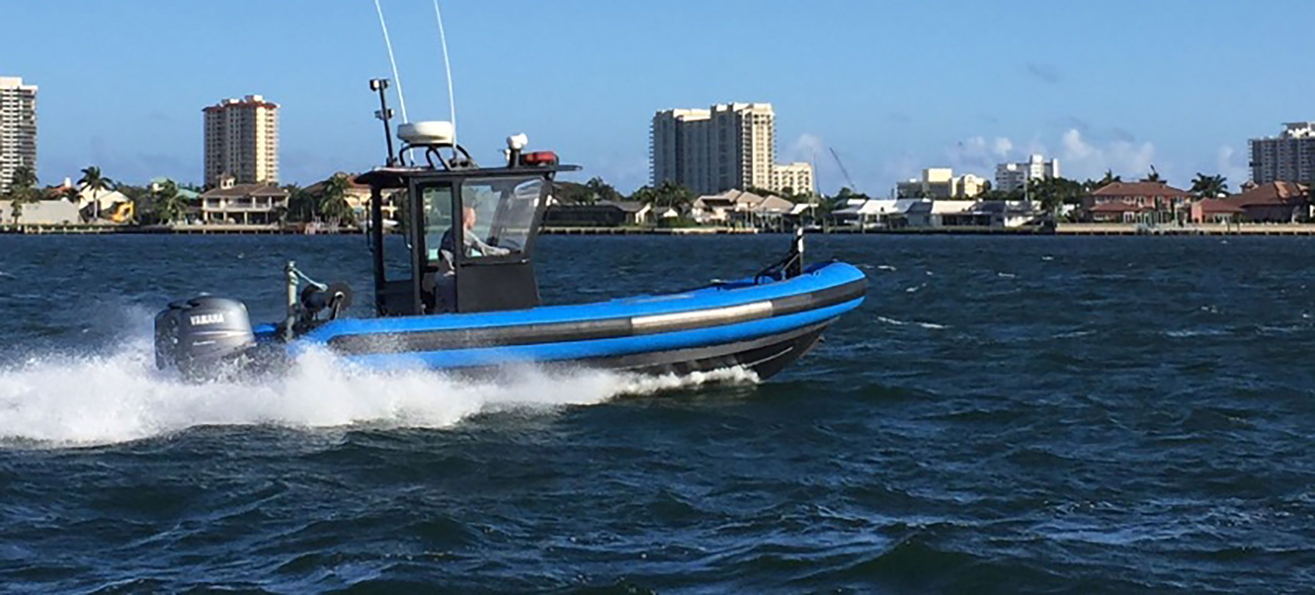 24/7 EMERGENCY BOAT TOWING SERVICES