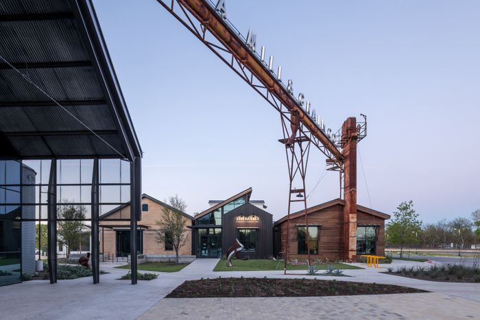 Dodie Ellis - Buda Mill_018_v1 (1).jpg