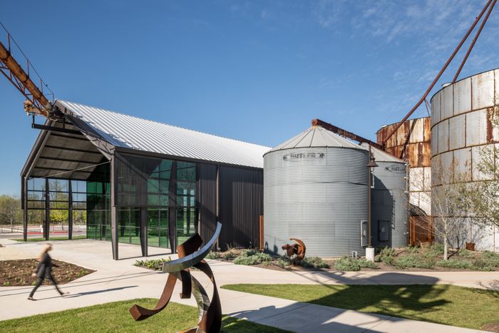 Dodie Ellis - Buda Mill_015_v1 (1).jpg