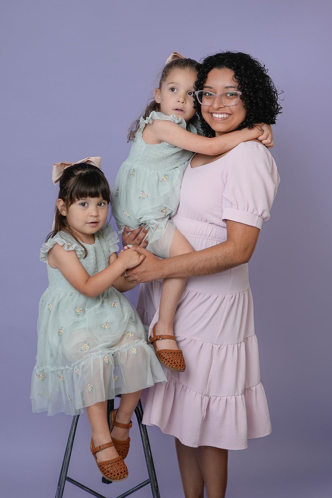 bee beautiful - 04.11.26_Krista Mothers Day Portraits_H--8_websize.jpg