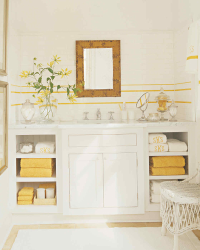 yellow bathroom martha stewart.jpg
