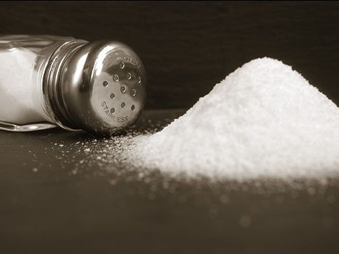 sodium salt shaker.jpg