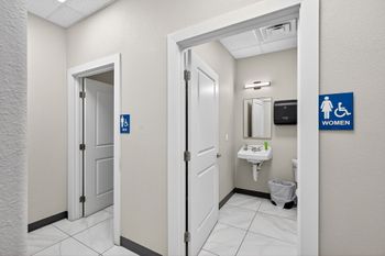 10-web-or-mls-905 3rd St-10.jpg