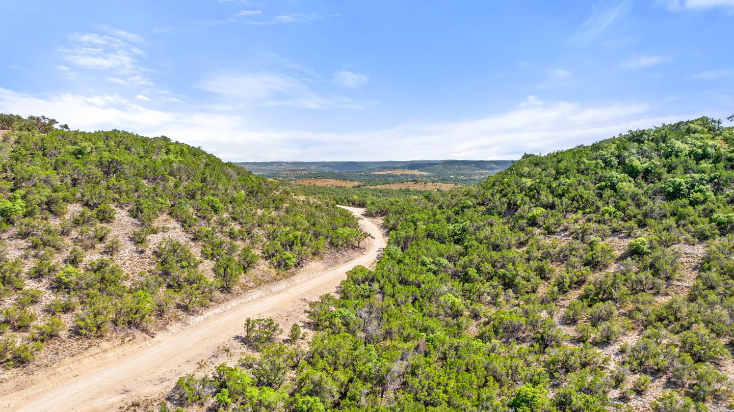 dji_20250815155827_0299_d_1_1_401.jpg