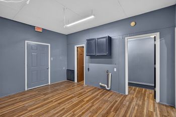 11-web-or-mls-308 South Main-10.jpg