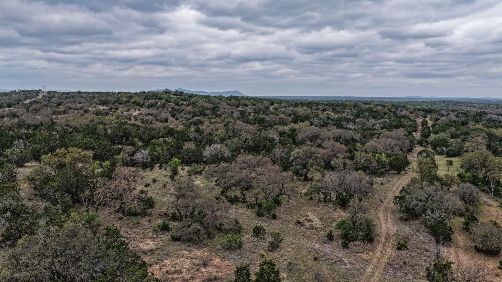 28-web-or-mls-71-962 Ranch Selects-26.jpg