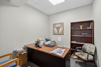 5-web-or-mls-905 3rd St-5.jpg