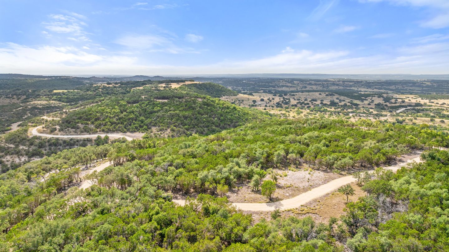 dji_20250815162612_0320_d_1_1_708.jpg