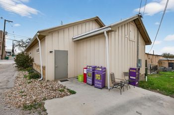 24-web-or-mls-905 3rd St-24.jpg