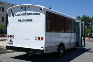 Satin_Party_Bus_07.jpg