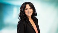 Web-Stacie_Schendel-9945-Edit.jpg