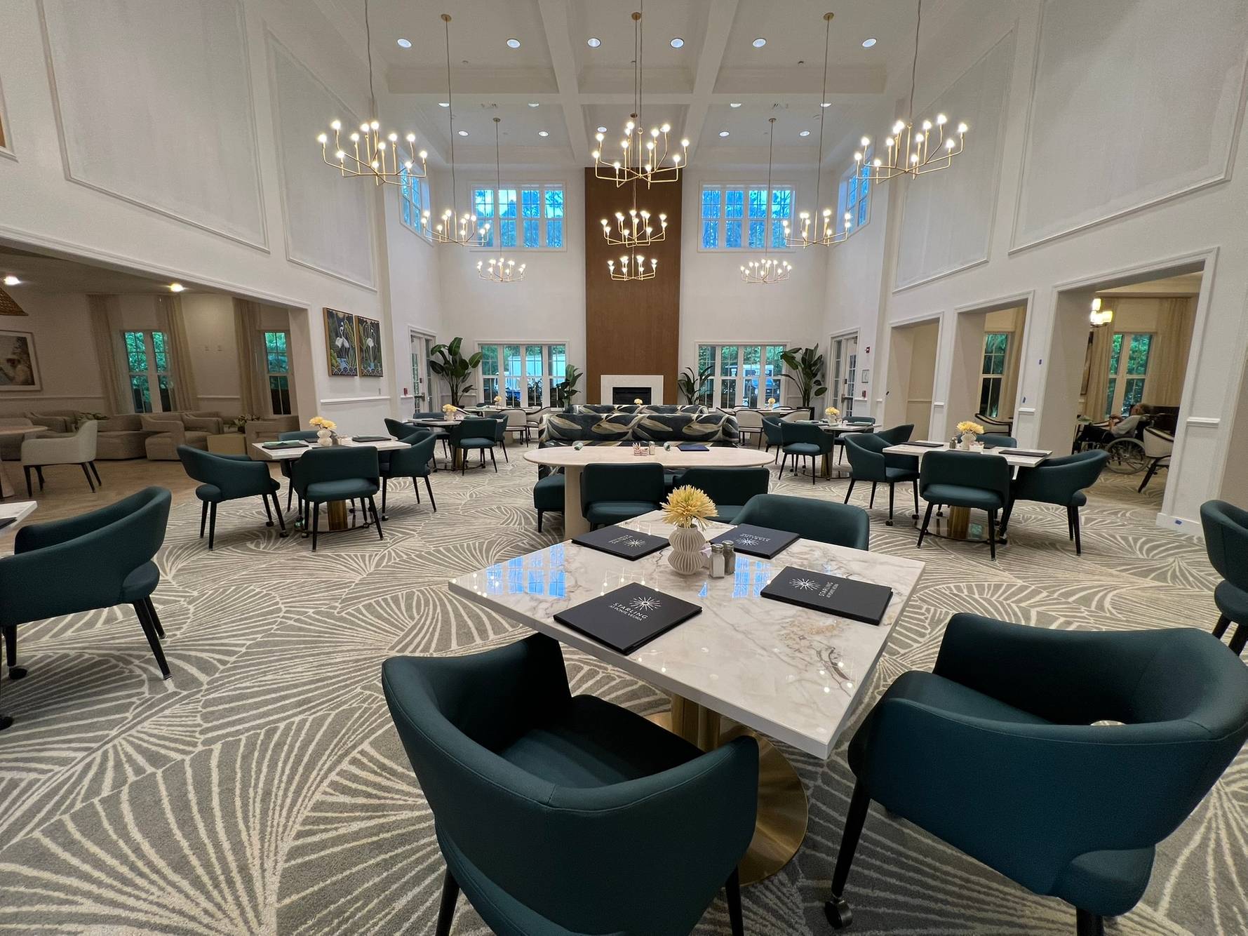 Starling at Ponte Vedra residents love enjoying a meal in our beautiful newly-renovated dining room! Starling at Ponte Vedra's Newly-Renovated Dining Room