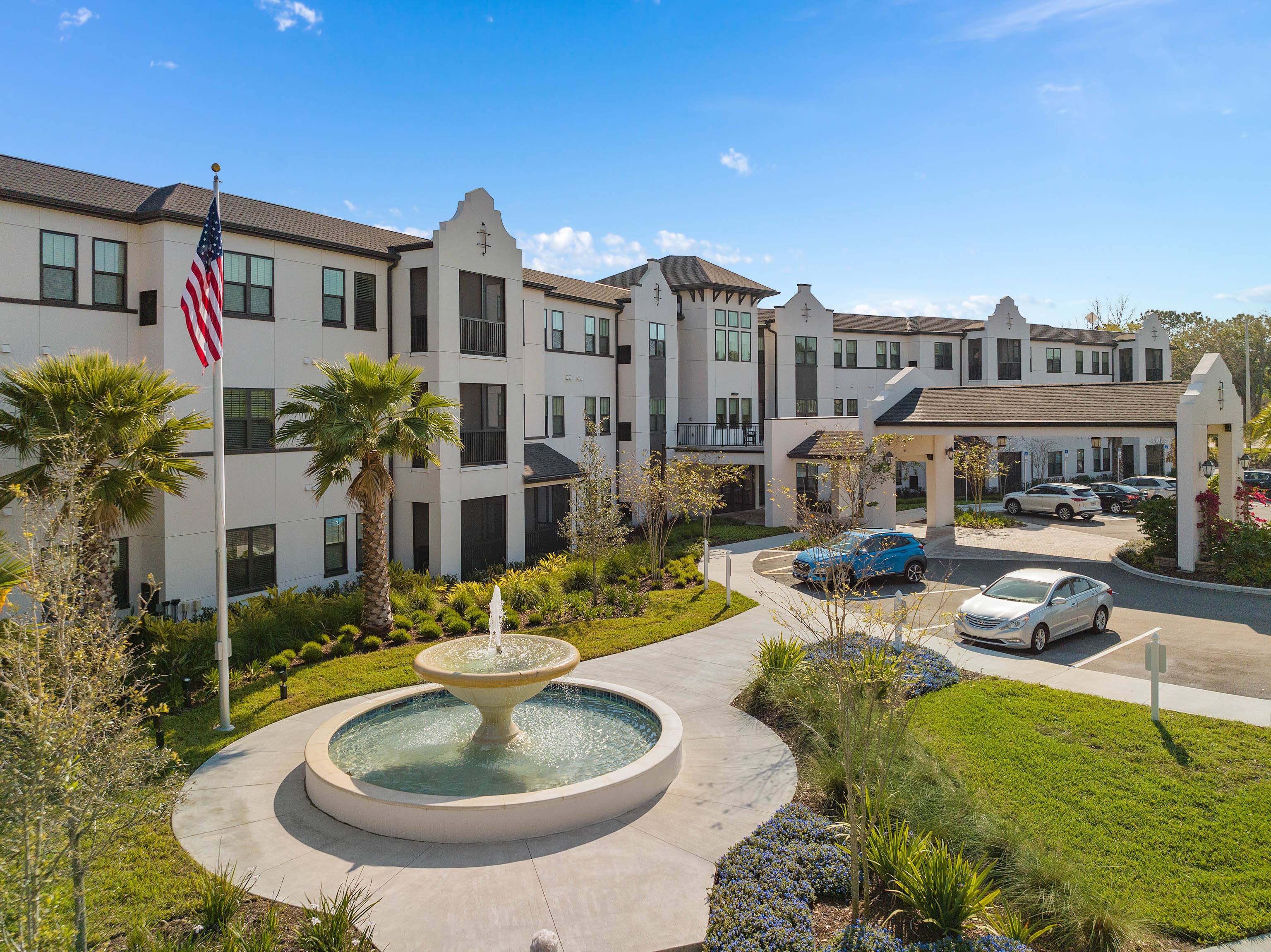 The fountain at the Grove at Trelago Assisted Living and Memory Care in Maitland, Florida