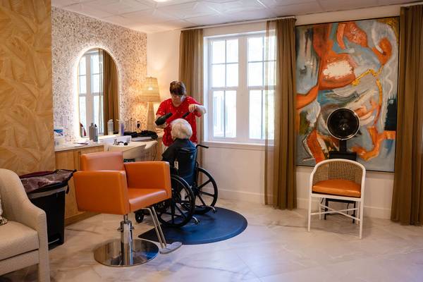 The newly-renovated salon and spa inside Starling at Ponte Vedra is going to be very popular with our residents! Visit the newly-renovated salon and spa inside Starling at Ponte Vedra