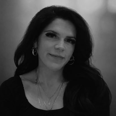 STYLIST OF THE MONTH