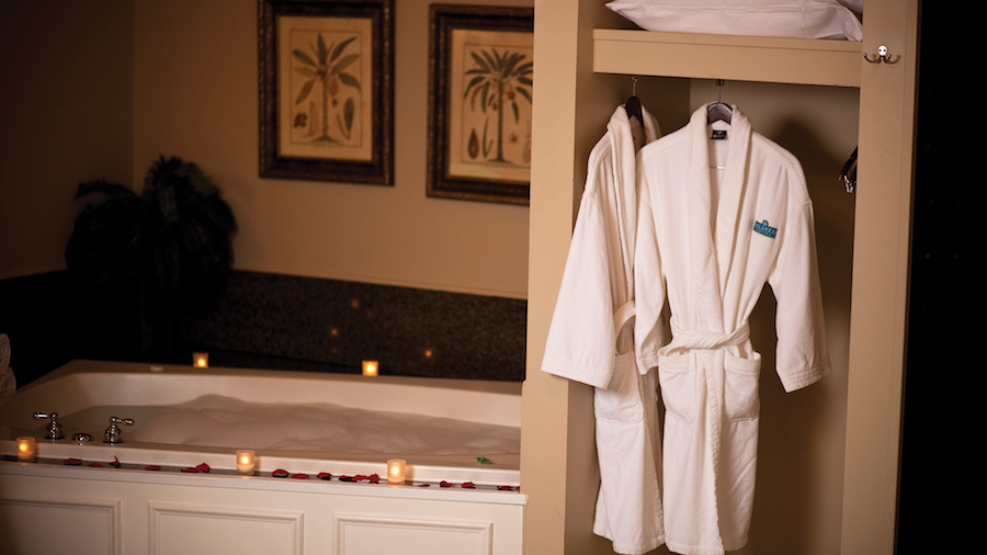 Belamere Robes and Tub