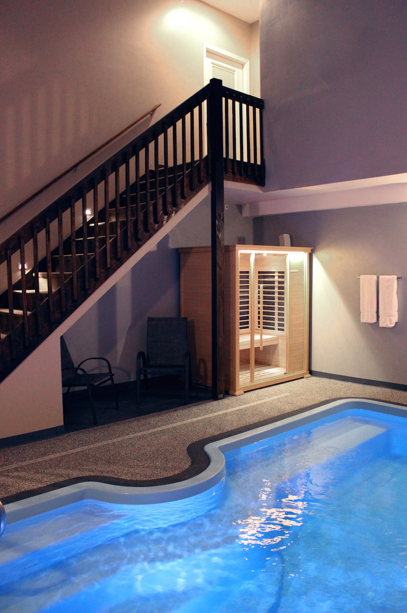 Sybaris Pool Suites Mequon in Milwaukee: Find Hotel Reviews, Rooms, and  Prices on Hotels.com