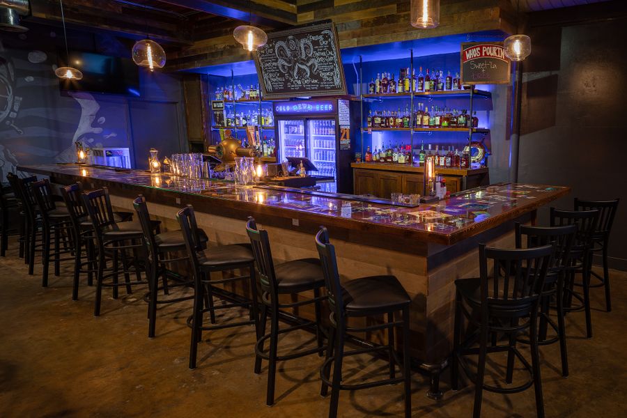 Bar-Corner.jpg