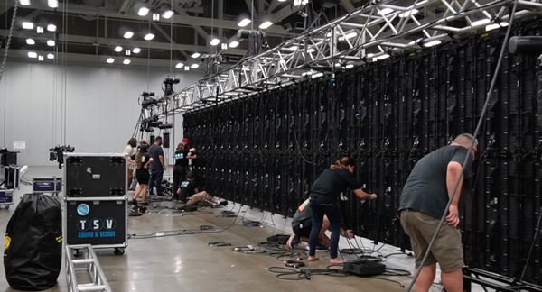 The TSV Crew building a flying LED wall Building an LED Wall