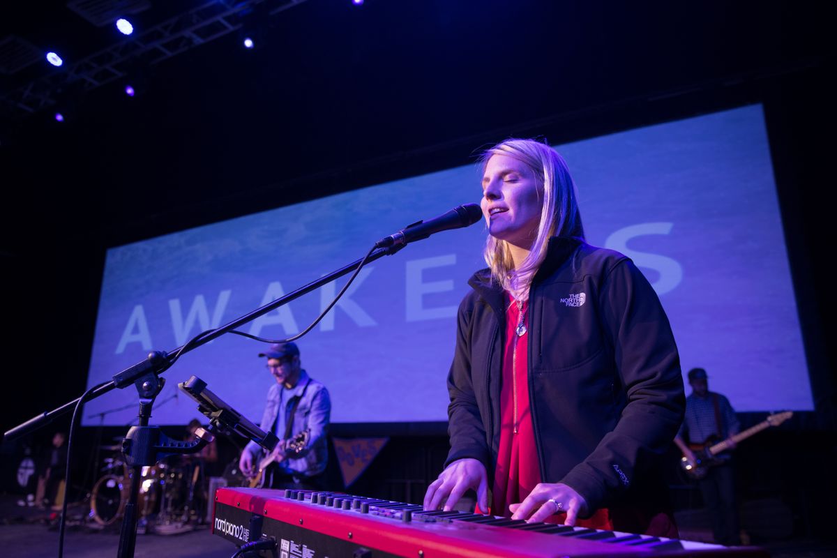 Piano player at large conference in Austin, Texas