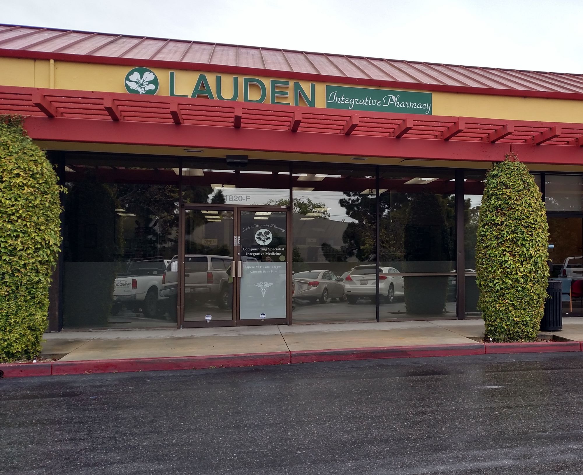 storefrontnewcrop -right.jpg