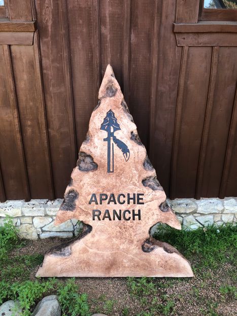 Arrowhead apache rock.JPG