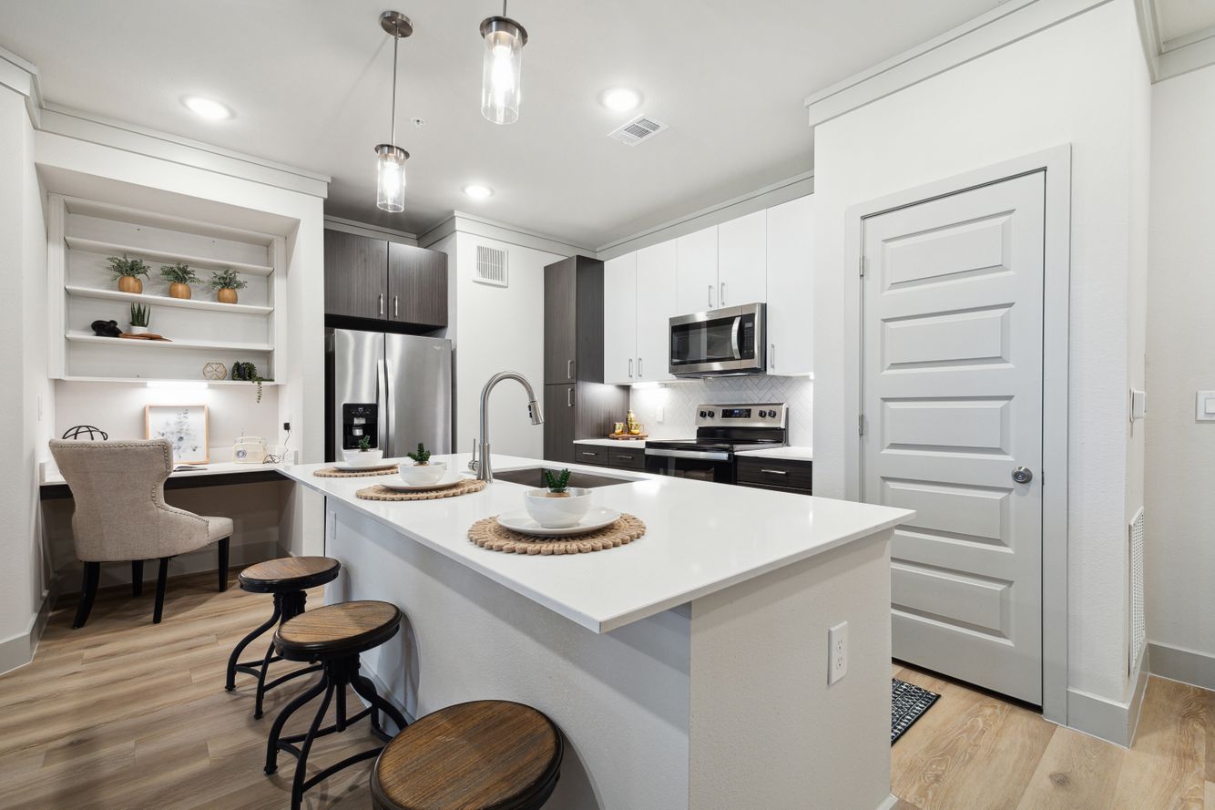 17-Pasadena Blvd W 800 IMG 67.jpg