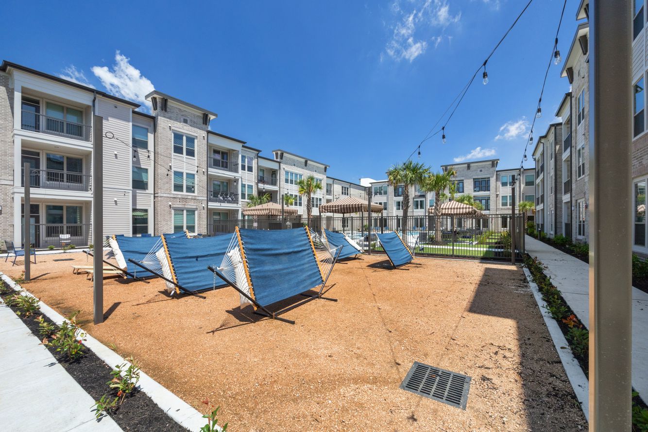 25-Pasadena Blvd W 800 IMG 106.jpg