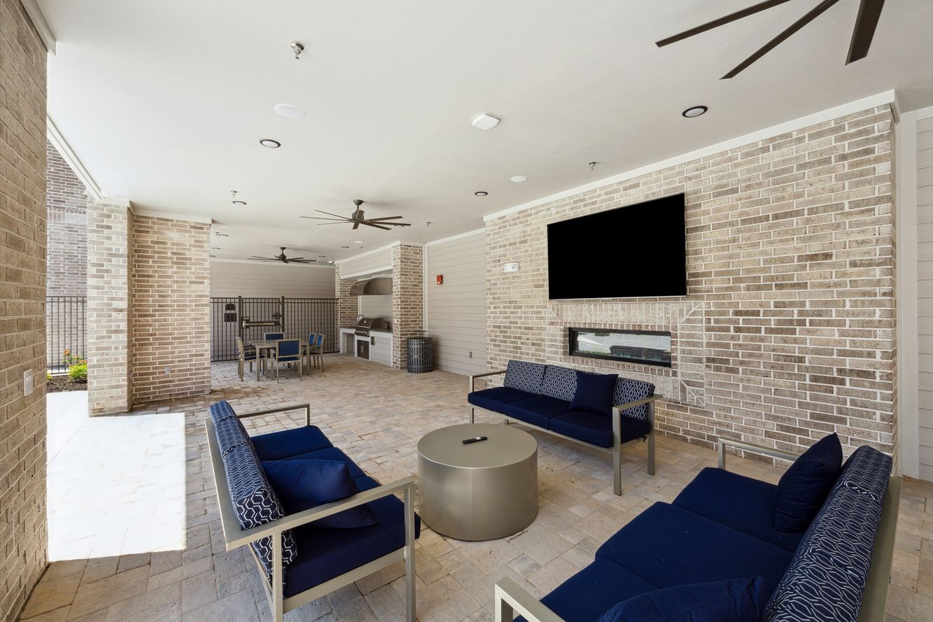 22-Pasadena Blvd W 800 IMG 103.jpg