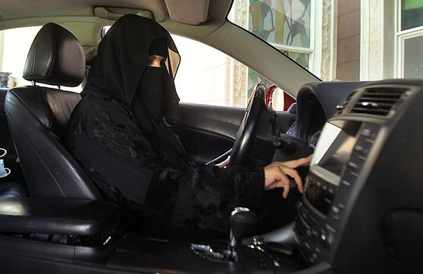 Saudi-Arabia-Lets-Women-Behind-Wheel.png